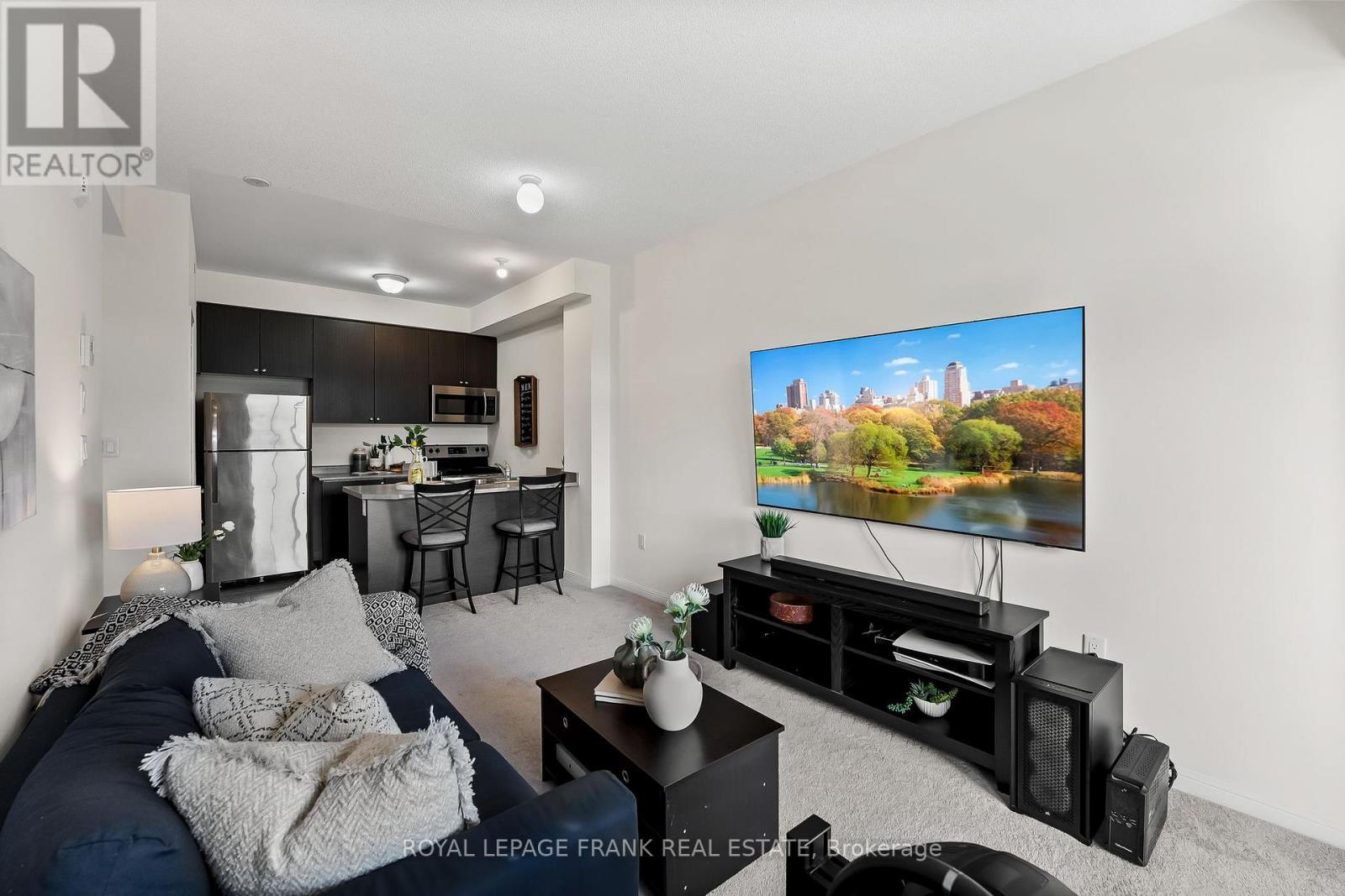 405 - 80 Aspen Springs Drive, Clarington, Ontario  L1C 0V4 - Photo 6 - E12639644