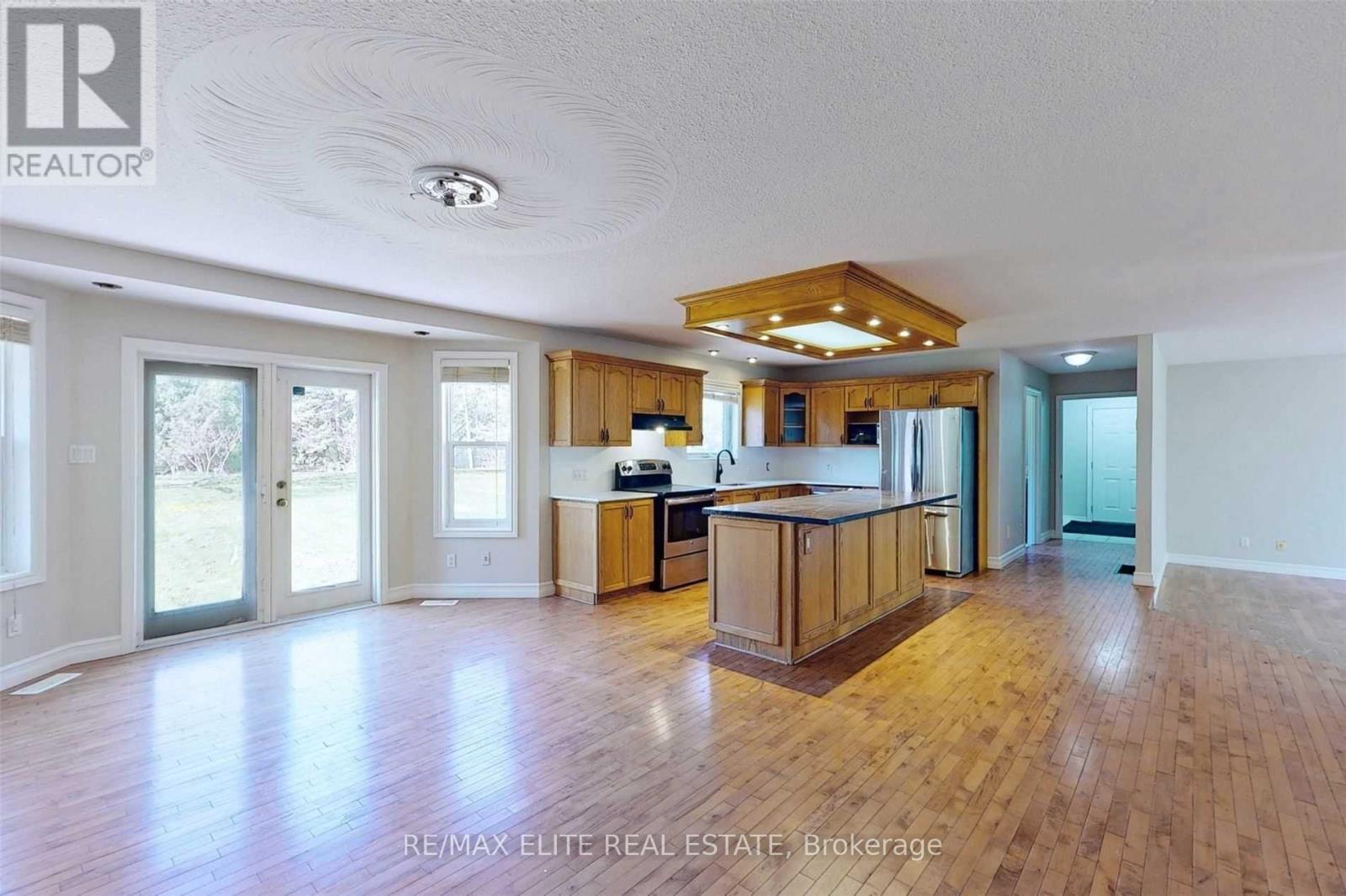 Main - 52 Pine Post Road, Georgina (Historic Lakeshore Communities), Ontario  L4P 3C8 - Photo 3 - N12639700