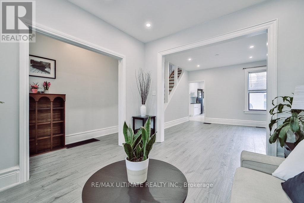 493 Keele Street, Toronto, Ontario  M6N 3E1 - Photo 3 - W12639616