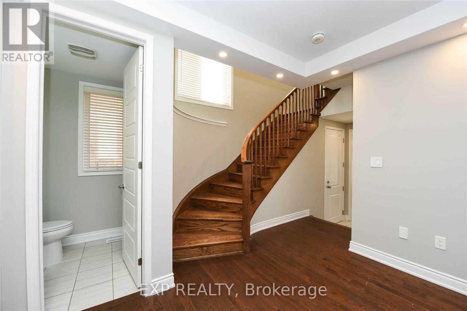 249 Hinton Terrace, Milton, Ontario  L9T 7K6 - Photo 9 - W12639676