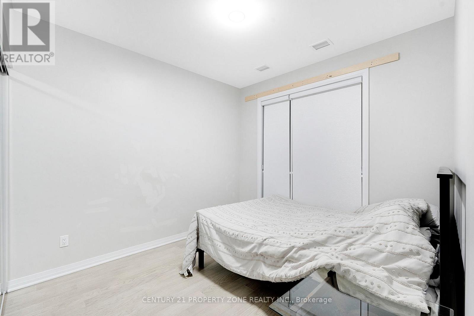 204 - 460 Gordon Krantz Avenue, Milton, Ontario L9E 1Z2 - Photo 16 - W12639680