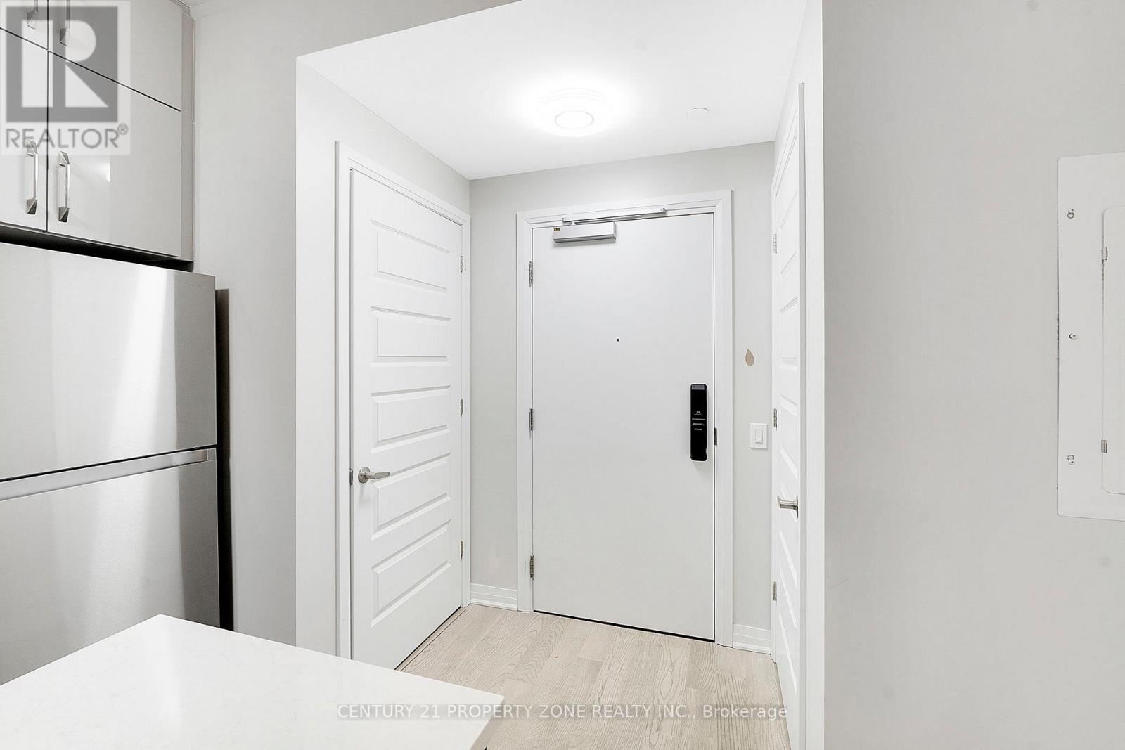 204 - 460 Gordon Krantz Avenue, Milton, Ontario L9E 1Z2 - Photo 9 - W12639680