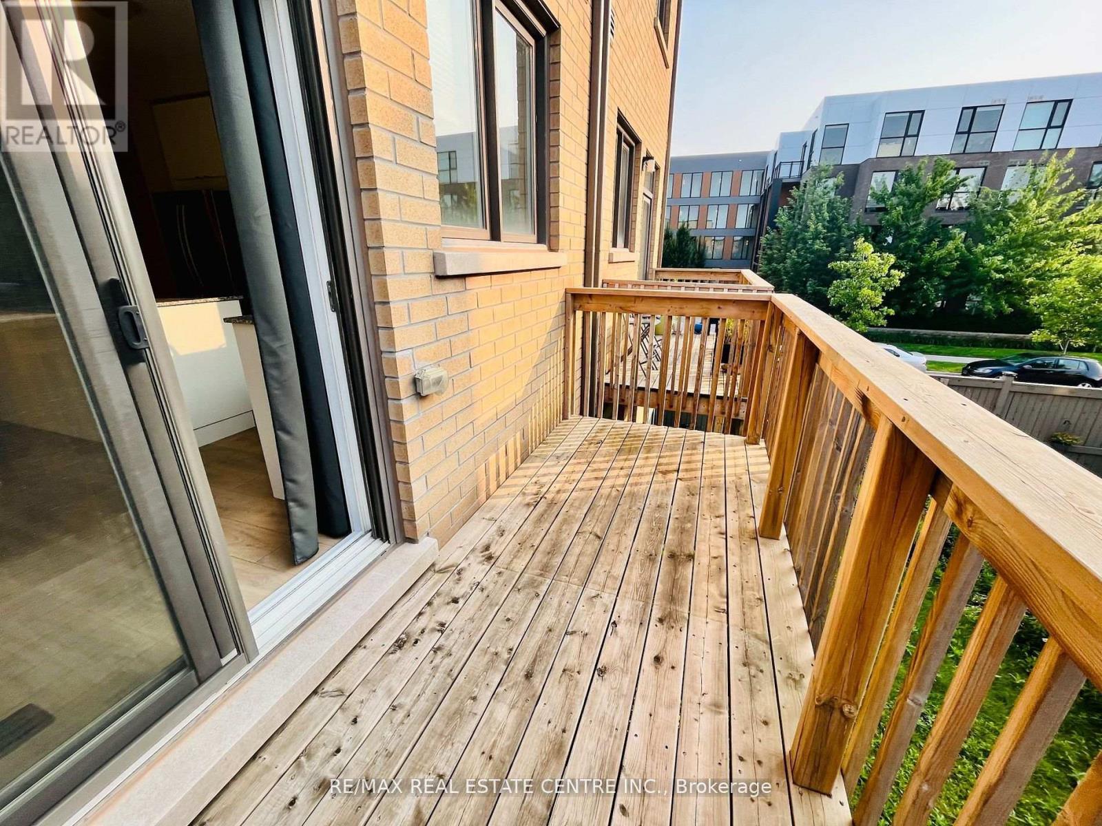 171 Sabina Drive, Oakville, Ontario  L6H 7C3 - Photo 19 - W12639712