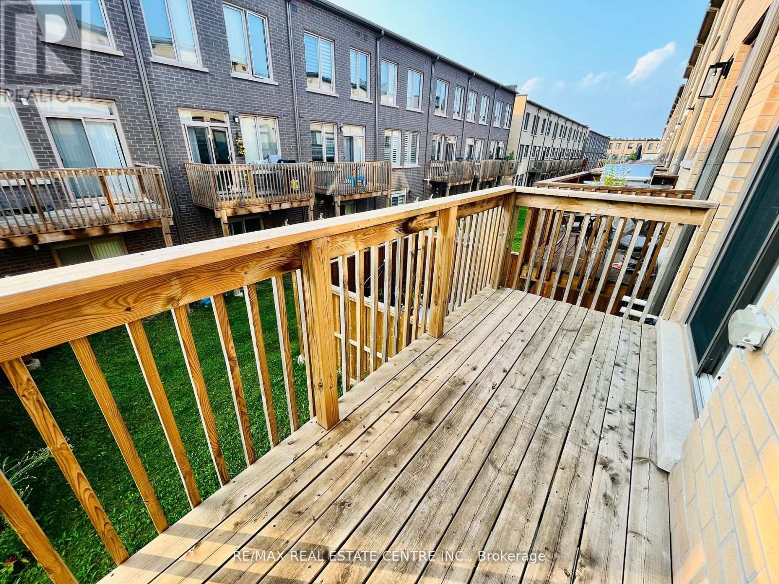 171 Sabina Drive, Oakville, Ontario  L6H 7C3 - Photo 24 - W12639712