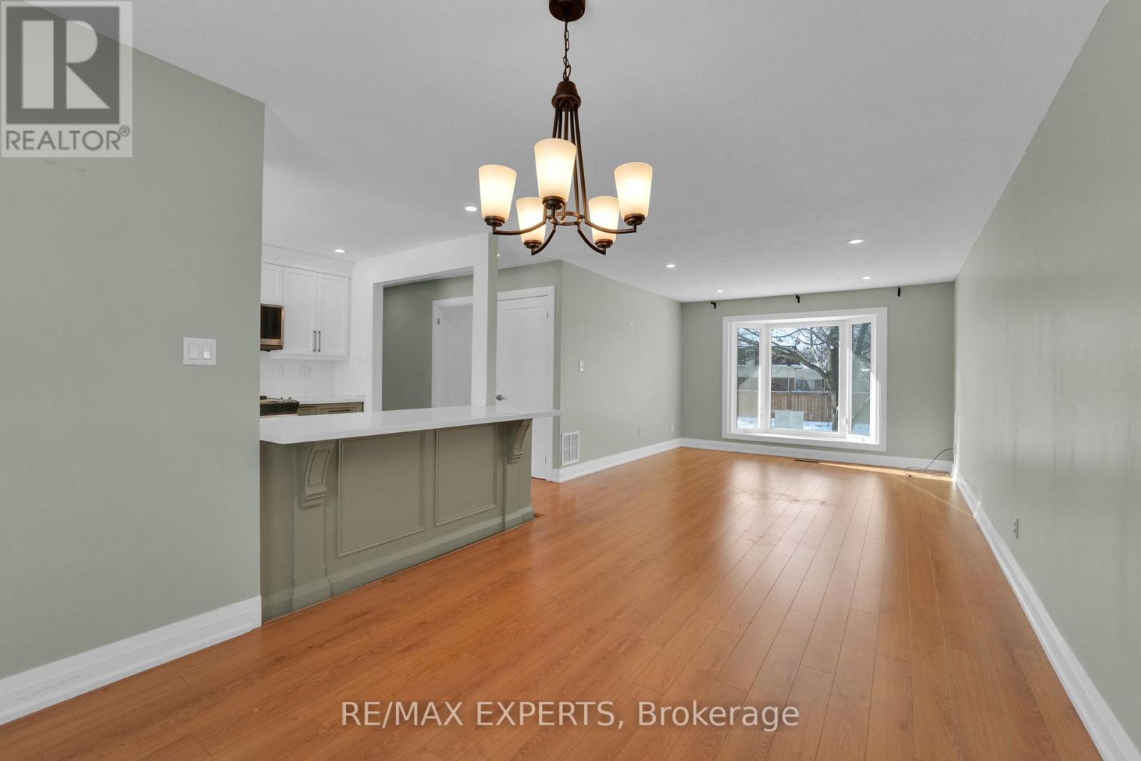 6883 Shelter Bay Road, Mississauga, Ontario  L5N 1T8 - Photo 12 - W12639716