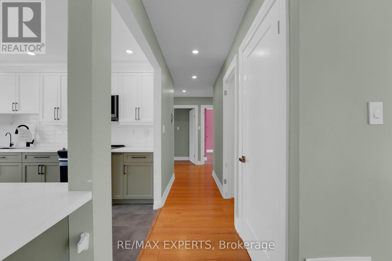 6883 Shelter Bay Road, Mississauga, Ontario  L5N 1T8 - Photo 16 - W12639716