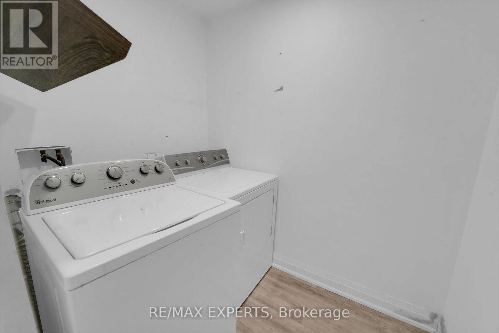 6883 Shelter Bay Road, Mississauga, Ontario  L5N 1T8 - Photo 38 - W12639716