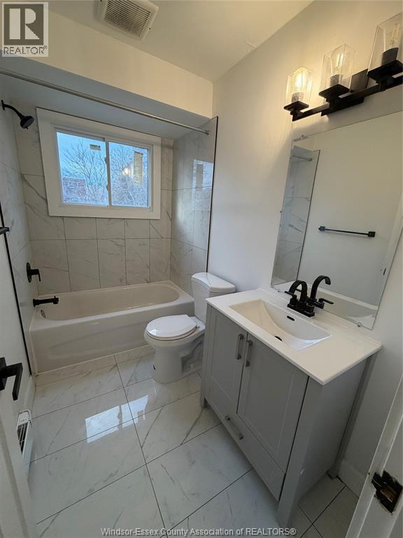 3150 Peter Street Unit# 11, Windsor, Ontario N9C 1H3 - Photo 4 - 25031767