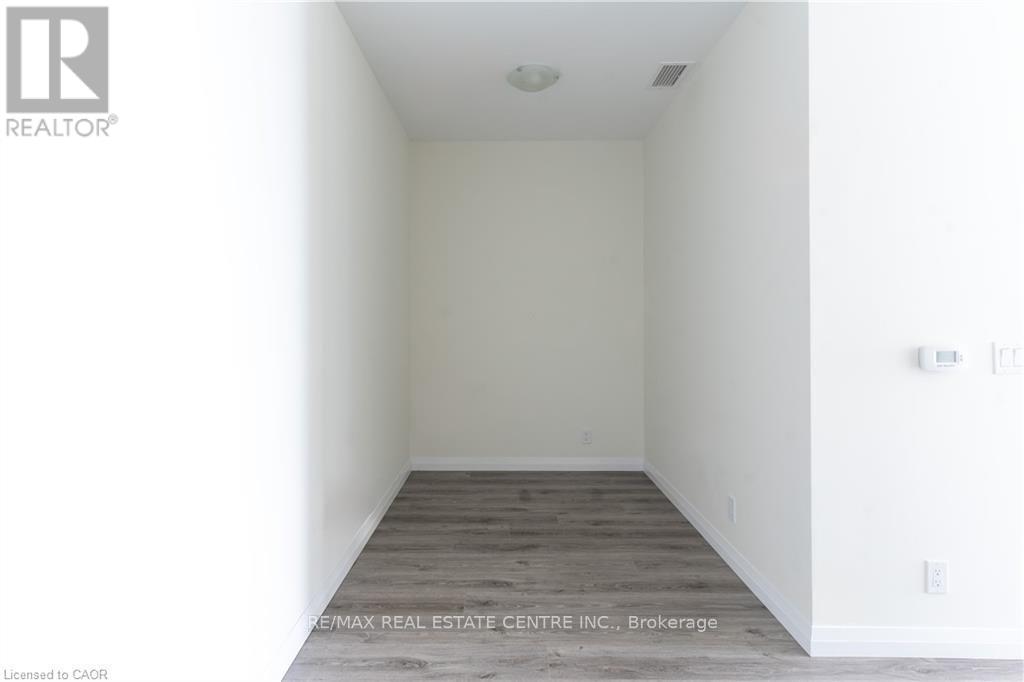 1301 - 104 Garment Street, Kitchener, Ontario N2G 0C3 - Photo 11 - X12639724
