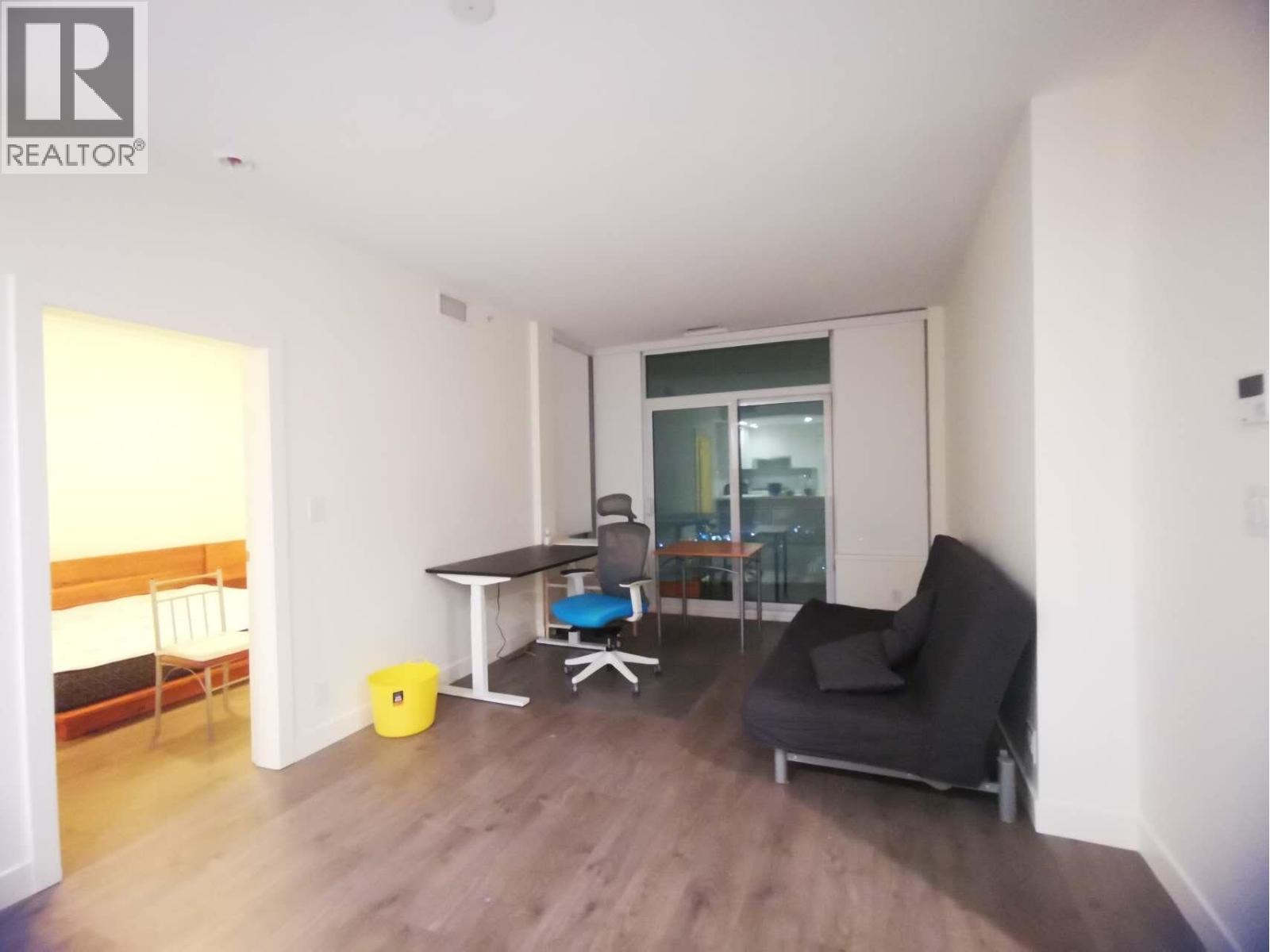 2303 5051 Imperial Street, Burnaby, British Columbia  V5J 0J3 - Photo 1 - R3074019