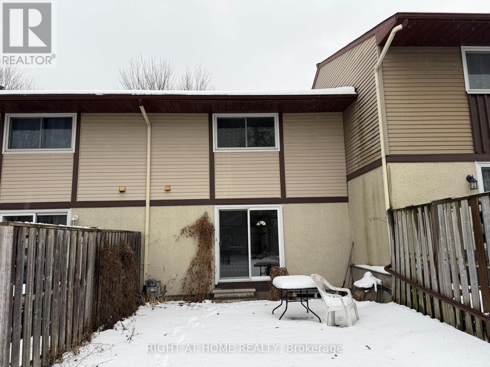 154 - 2570 Southvale Crescent, Ottawa, Ontario  K1B 5B6 - Photo 22 - X12639736