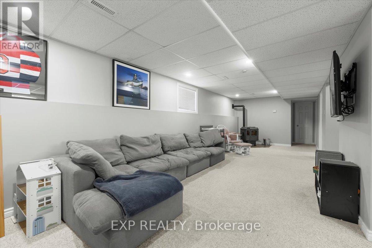 108 St Thomas Road, Russell, Ontario  K0A 3H0 - Photo 27 - X12639750