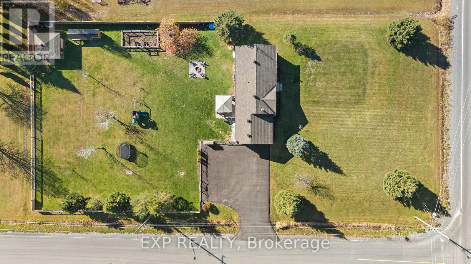 108 St Thomas Road, Russell, Ontario  K0A 3H0 - Photo 34 - X12639750