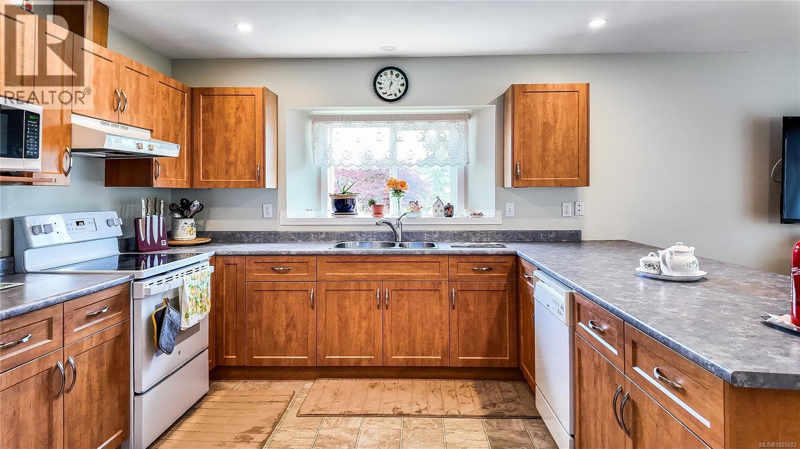 601 Azalea Pl, Campbell River, British Columbia  V9W 7H2 - Photo 55 - 1005003