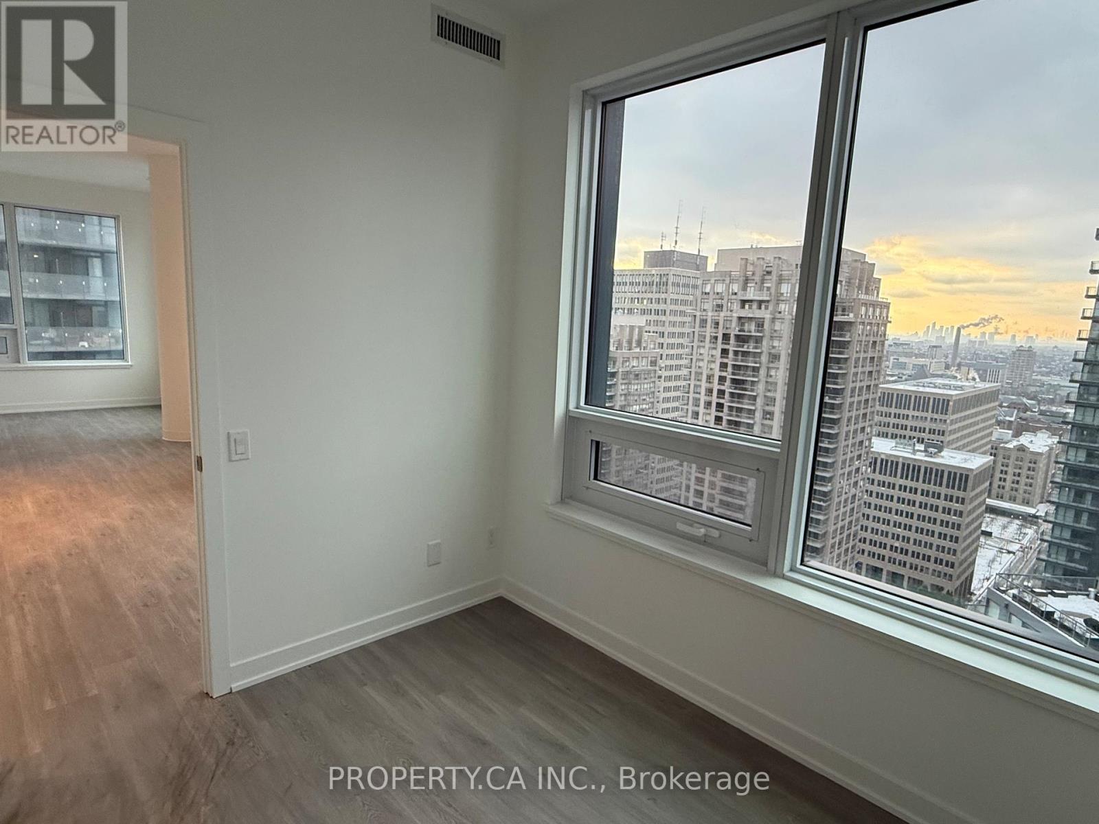 3116 - 8 Wellesley Street W, Toronto, Ontario  M4Y 0J5 - Photo 5 - C12639748