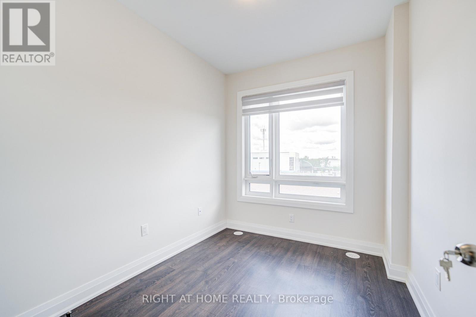 Unit 3c - 33 John Stocks Way, Markham (Thornhill), Ontario  L3T 0G1 - Photo 2 - N12557370