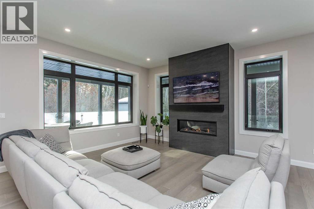 299, 27475 Township Road 380, Rural Red Deer County, Alberta T4S 2B7 - Photo 3 - A2200836