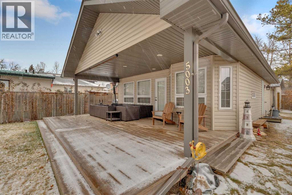 5003 36 Street, Sylvan Lake, Alberta T4S 1B2 - Photo 3 - A2273435