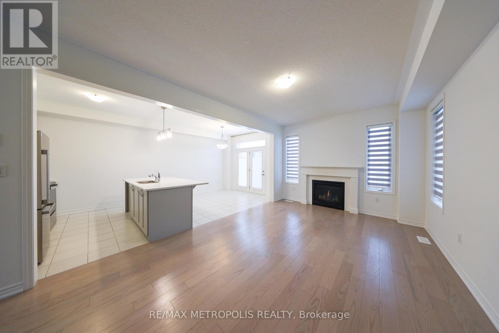 1493 Hawktail Path, Pickering, Ontario  L1X 0N9 - Photo 11 - E12639744