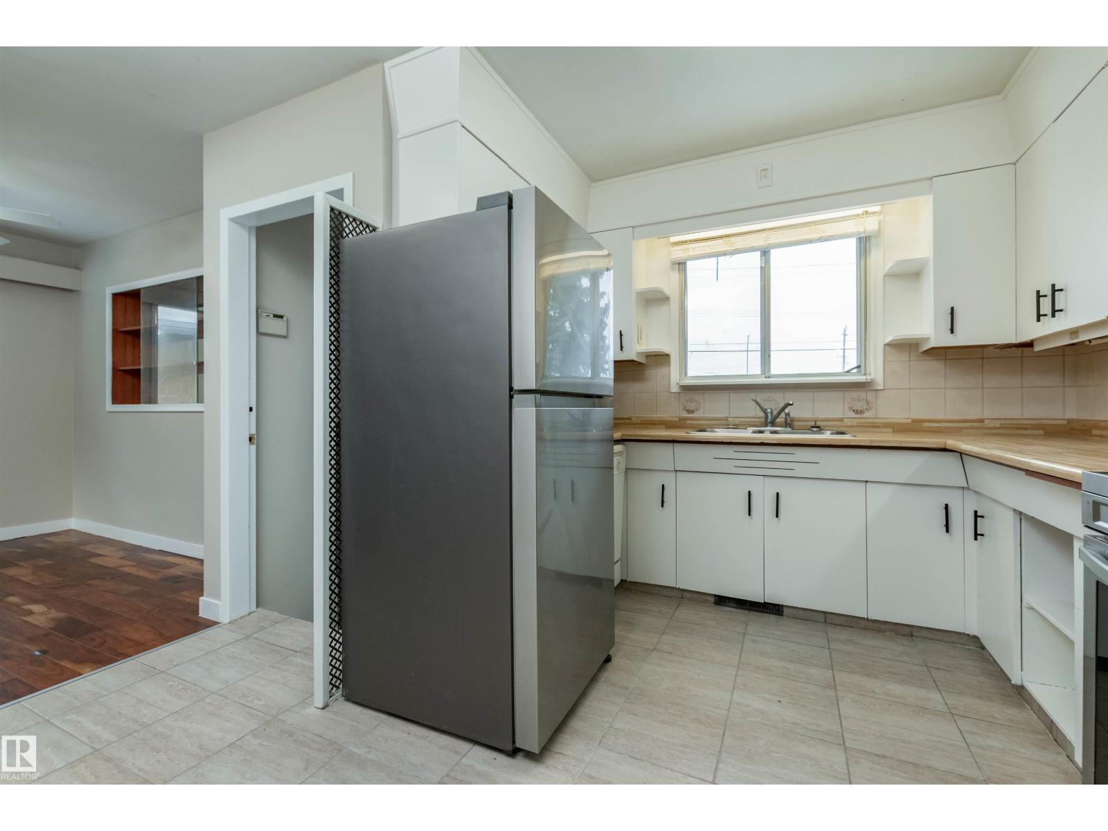 5204 97a Av Nw, Edmonton, Alberta  T6B 1E1 - Photo 10 - E4468320