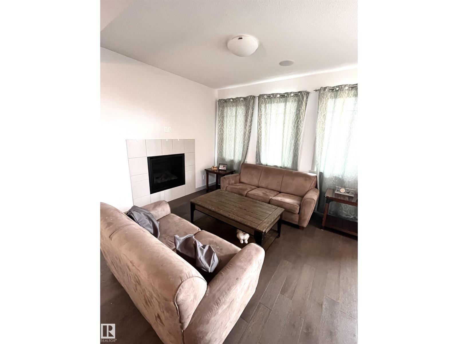 16464 15 Av Sw, Edmonton, Alberta  T6W 2Z7 - Photo 6 - E4468321