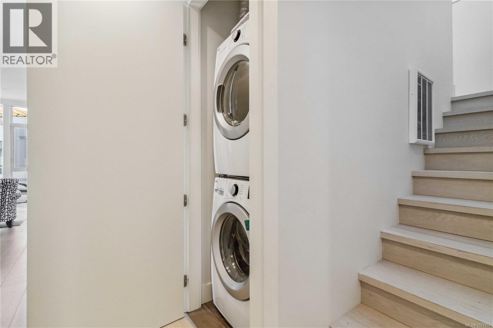 601 501 Park Pl, Esquimalt, British Columbia  V9A 0H3 - Photo 26 - 1021864