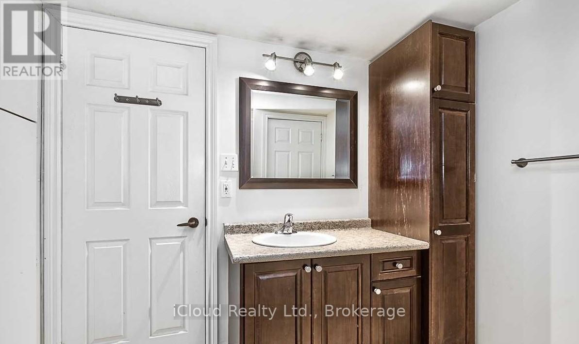 105 - 4005 Kilmer Drive, Burlington, Ontario  L7M 4M2 - Photo 18 - W12639732