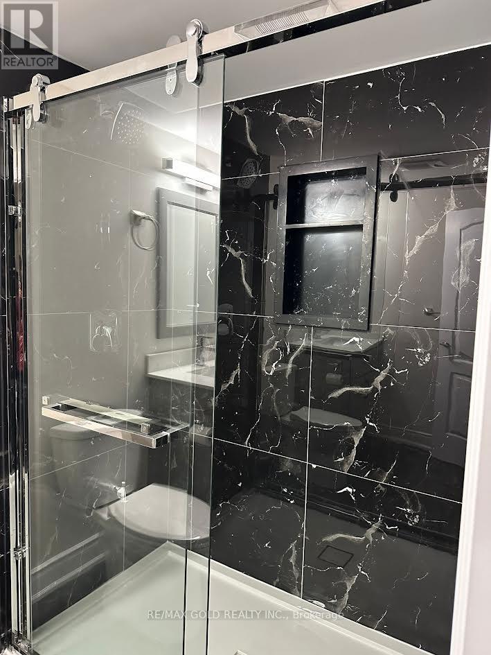 Bsmt - 27 Brookdale Crescent W, Brampton, Ontario  L6T 1M8 - Photo 8 - W12639742