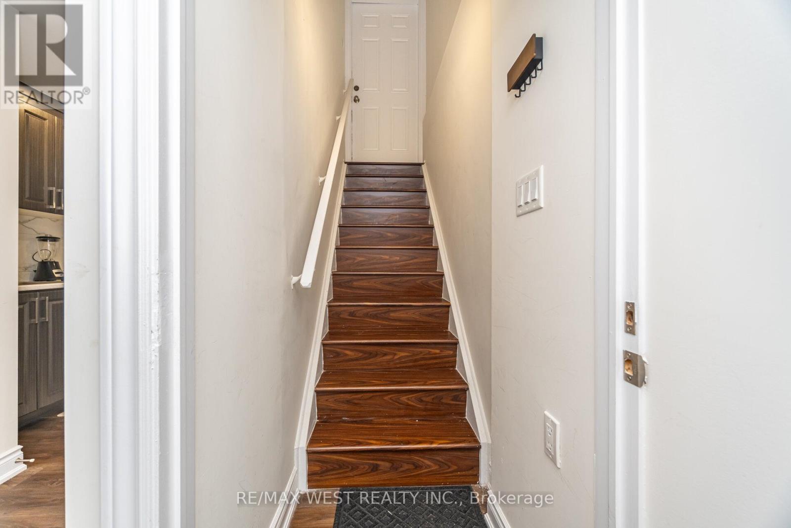 65 Elwin Road, Brampton, Ontario  L6X 5J7 - Photo 11 - W12639746