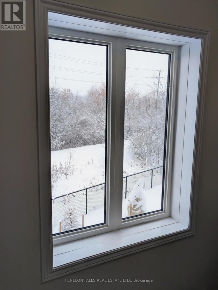 25 Hickey Lane, Kawartha Lakes, Ontario  K9V 0T3 - Photo 10 - X12639802