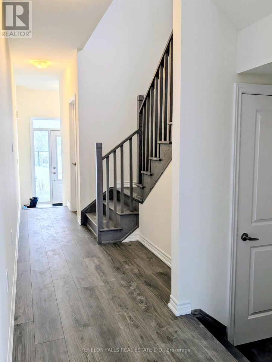 25 Hickey Lane, Kawartha Lakes, Ontario  K9V 0T3 - Photo 9 - X12639802