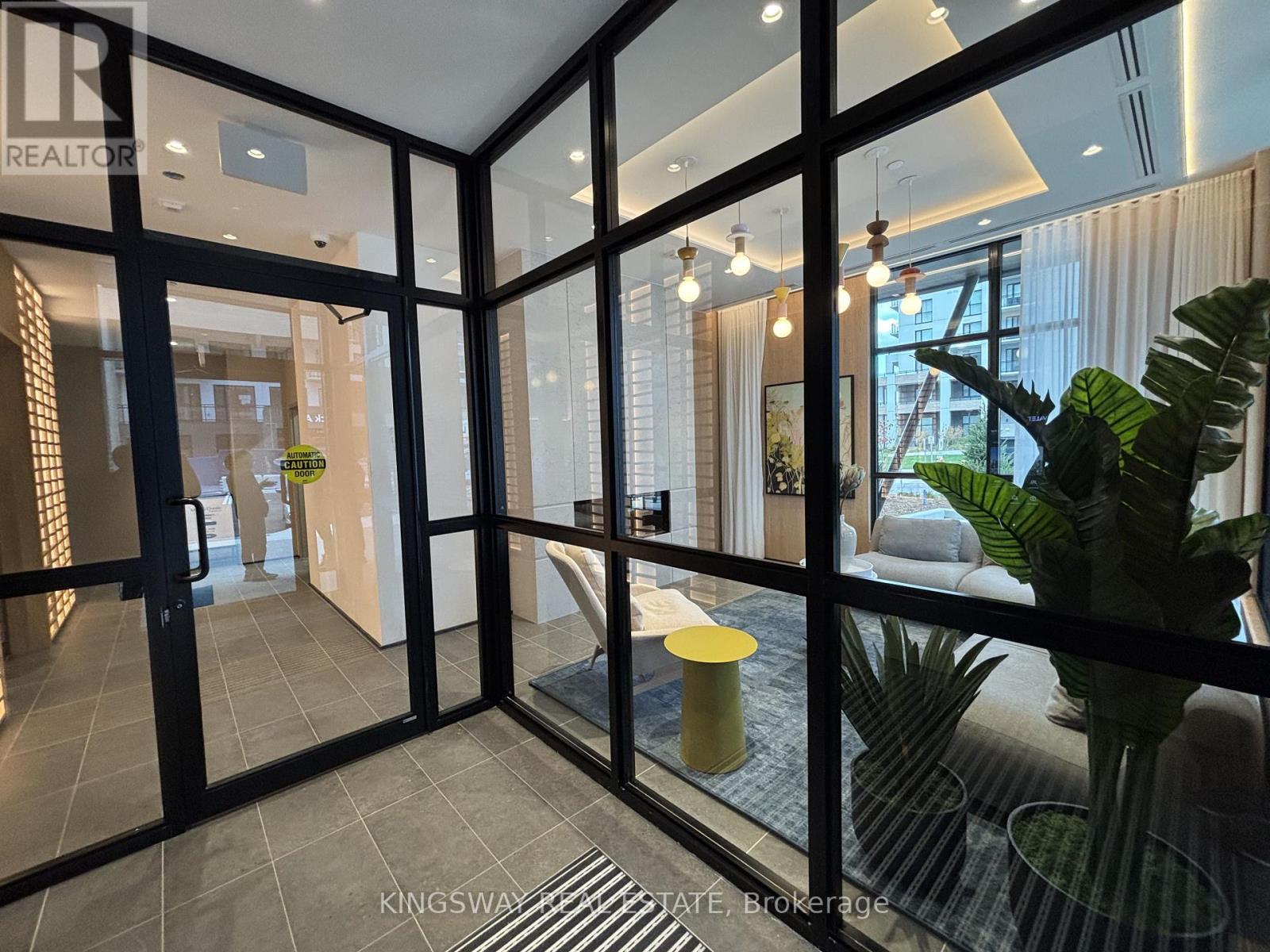 502 - 720 Whitlock Avenue, Milton, Ontario  L9E 1S2 - Photo 7 - W12635612