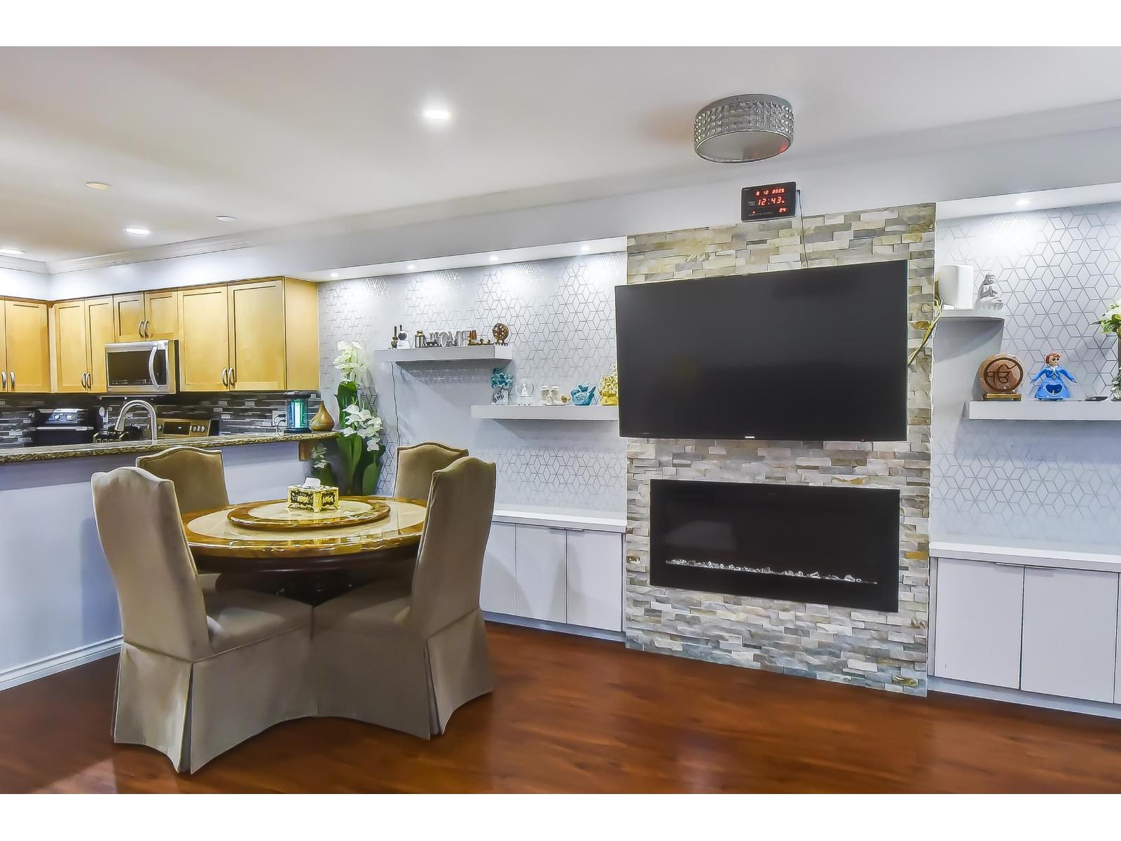 132 12040 68 Avenue, Surrey, British Columbia  V3W 1P5 - Photo 3 - R3073489