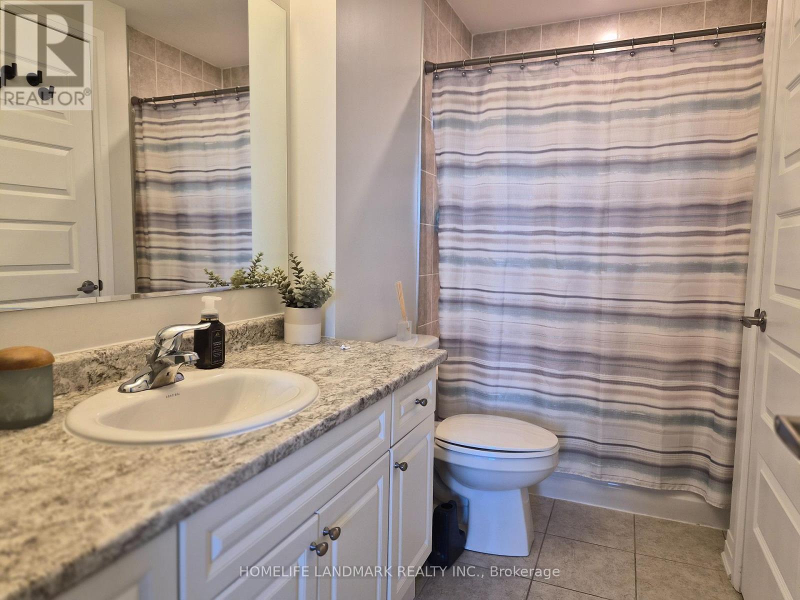 213 - 2 Adam Sellers Street, Markham, Ontario  L6B 1P2 - Photo 10 - N12639798