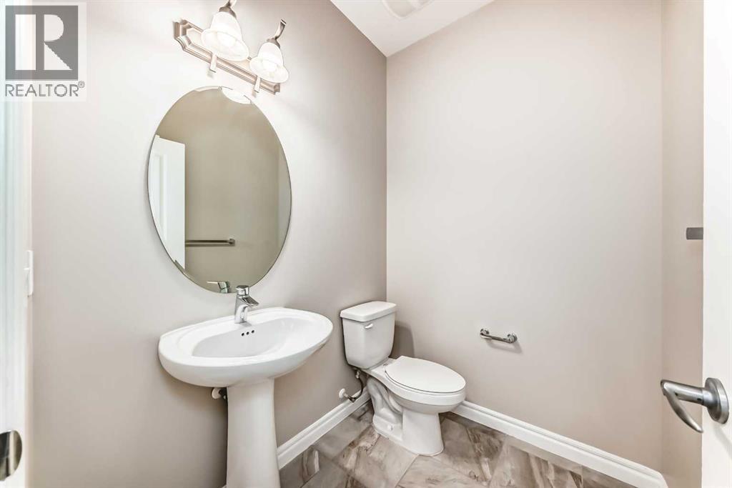 34 Cranbrook Hill Se, Calgary, Alberta  T3M 2K8 - Photo 13 - A2271256