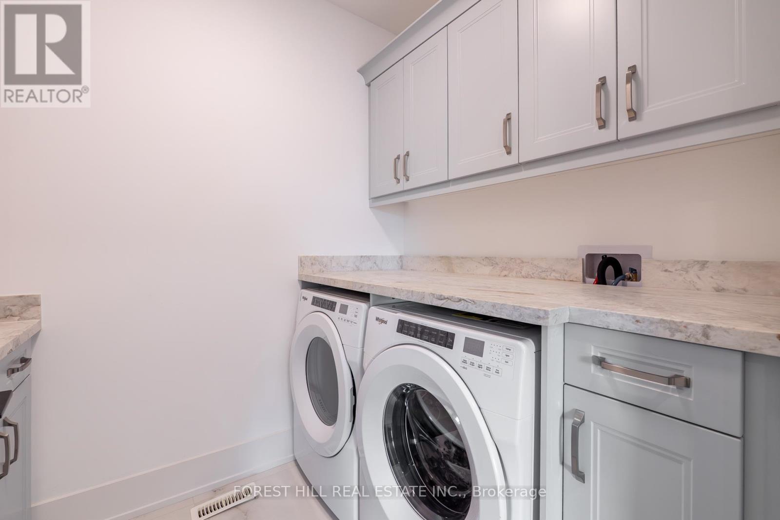 3474 Joan Drive, Mississauga, Ontario  L5B 1T5 - Photo 30 - W12639674