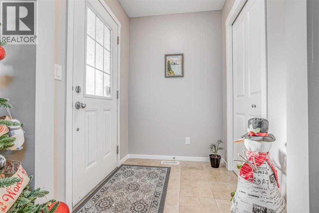 30 Nolanfield Heights Nw, Calgary, Alberta  T3R 0M2 - Photo 5 - A2273512