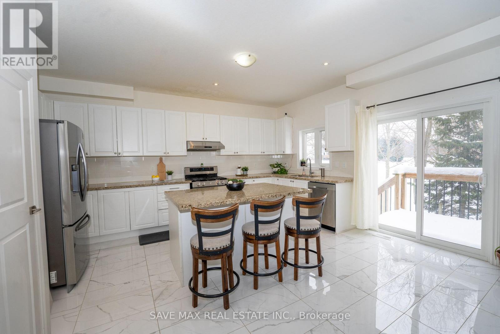 11 Peterson Street, Blandford-Blenheim, Ontario  N0J 1G0 - Photo 10 - X12639790