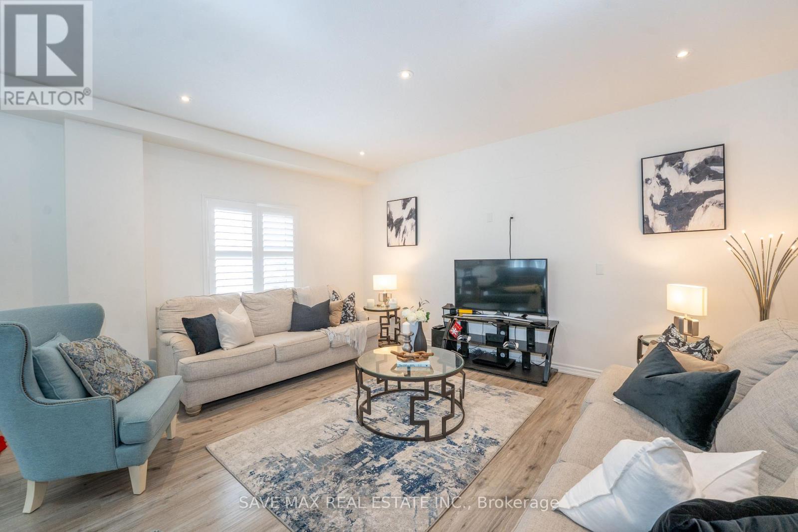 11 Peterson Street, Blandford-Blenheim, Ontario  N0J 1G0 - Photo 12 - X12639790