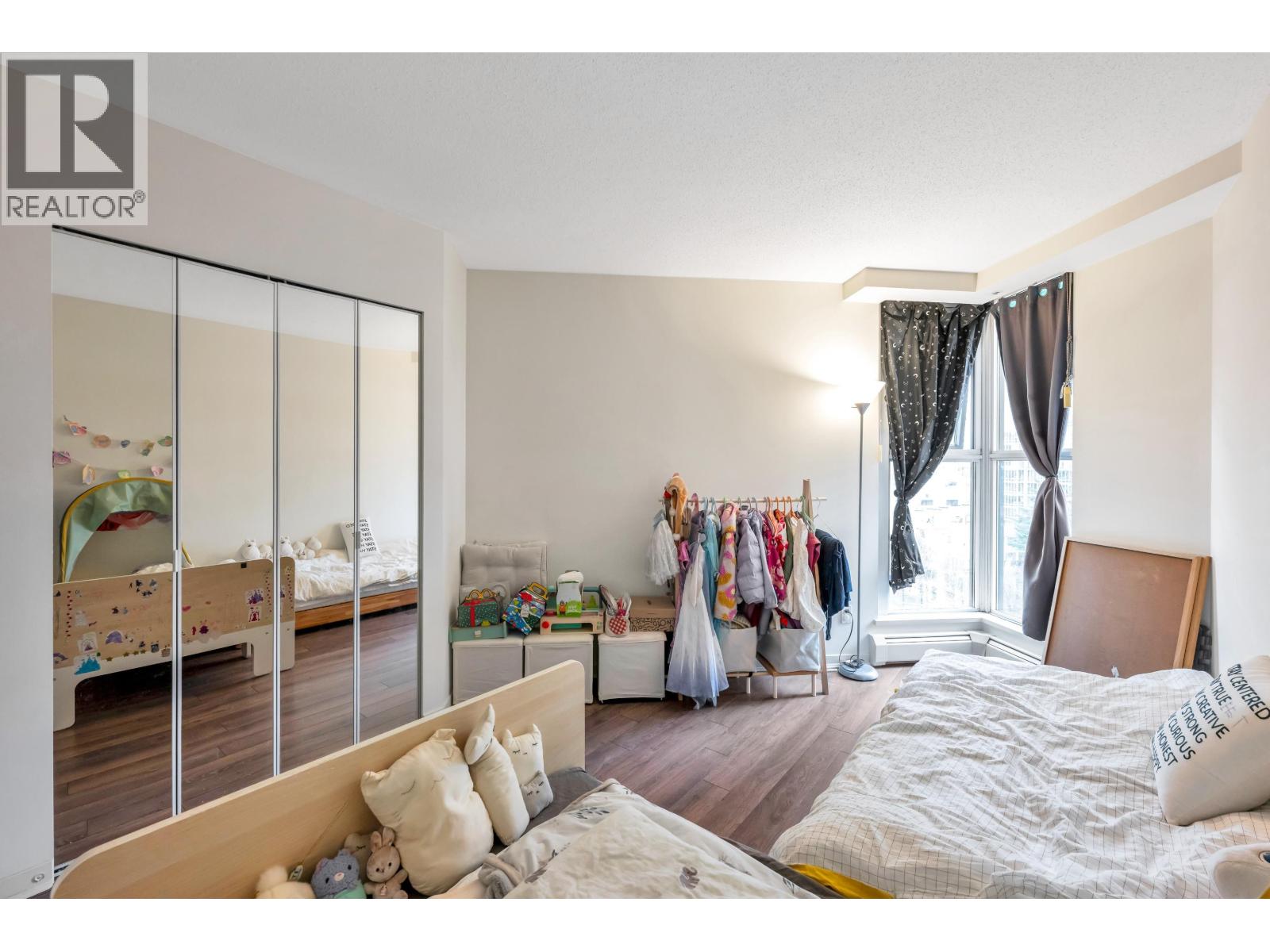 1001 1009 Expo Boulevard, Vancouver, British Columbia  V6Z 3A2 - Photo 3 - R3073115