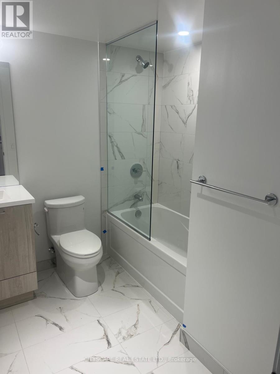 195 Commerce Street, Vaughan, Ontario  L4K 5Z7 - Photo 12 - N12610212