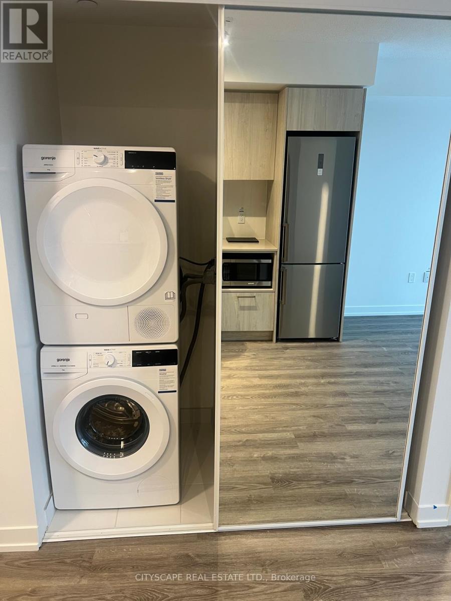 195 Commerce Street, Vaughan, Ontario  L4K 5Z7 - Photo 11 - N12610212