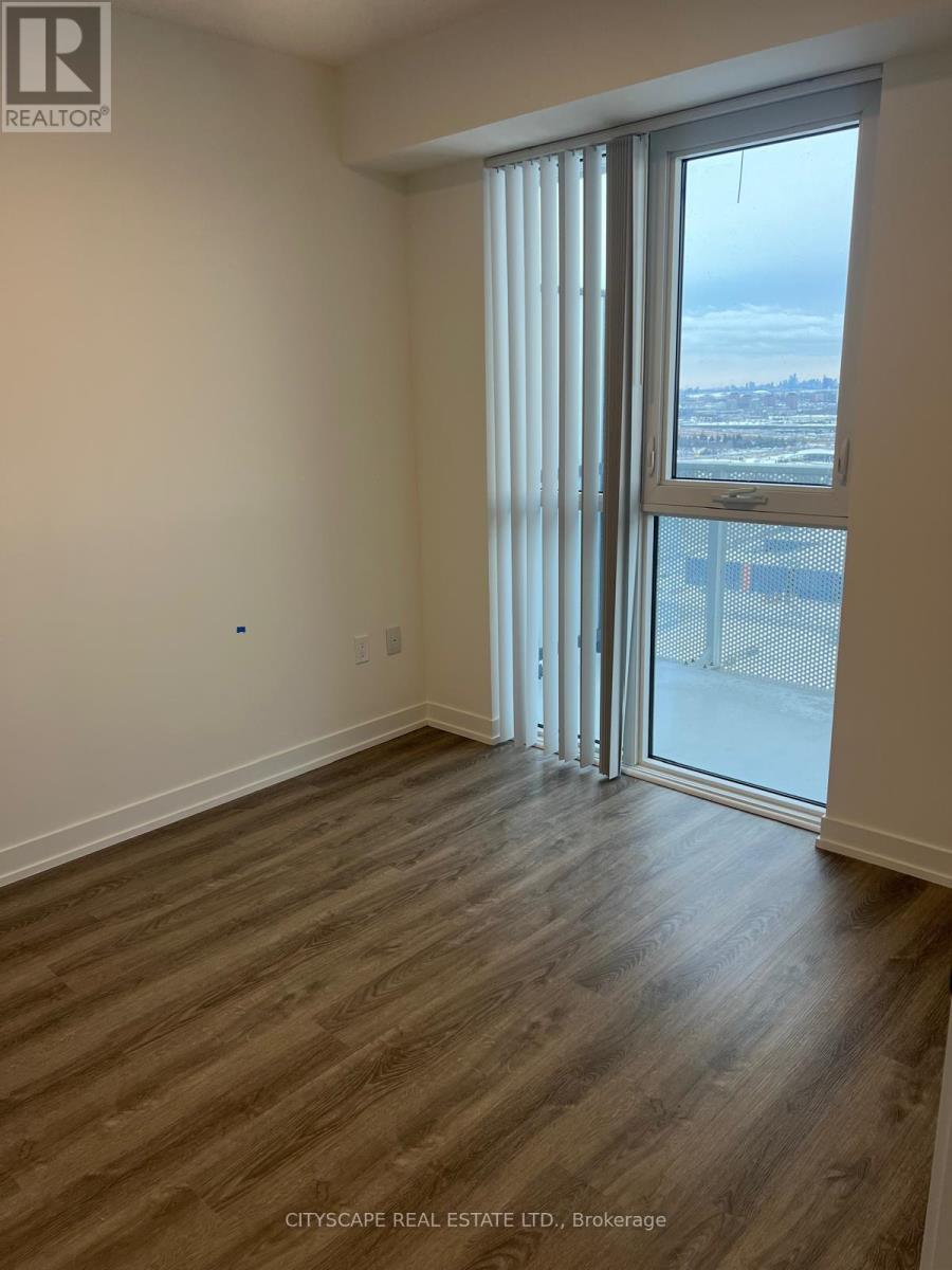 195 Commerce Street, Vaughan, Ontario  L4K 5Z7 - Photo 8 - N12610212