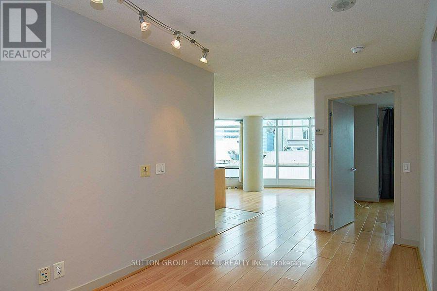 1003 - 361 Front Street, Toronto, Ontario M5V 3R5 - Photo 2 - C12638874
