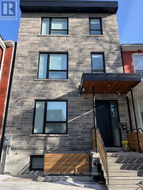 204 - 35 Denison Avenue, Toronto, Ontario  M5T 2M6 - Photo 2 - C12639816