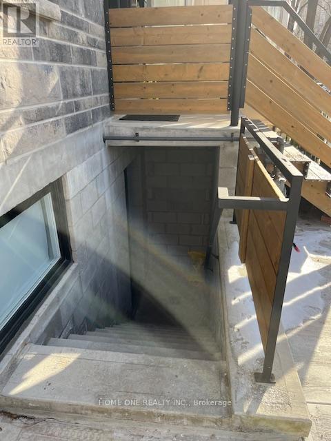 B04 - 35 Denison Avenue, Toronto, Ontario  M5T 2M6 - Photo 3 - C12639822