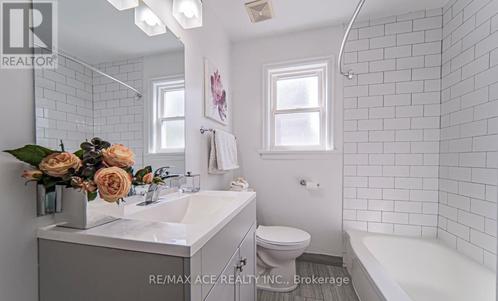 Main - 98 Canlish Road, Toronto, Ontario  M1P 1S9 - Photo 7 - E12639830