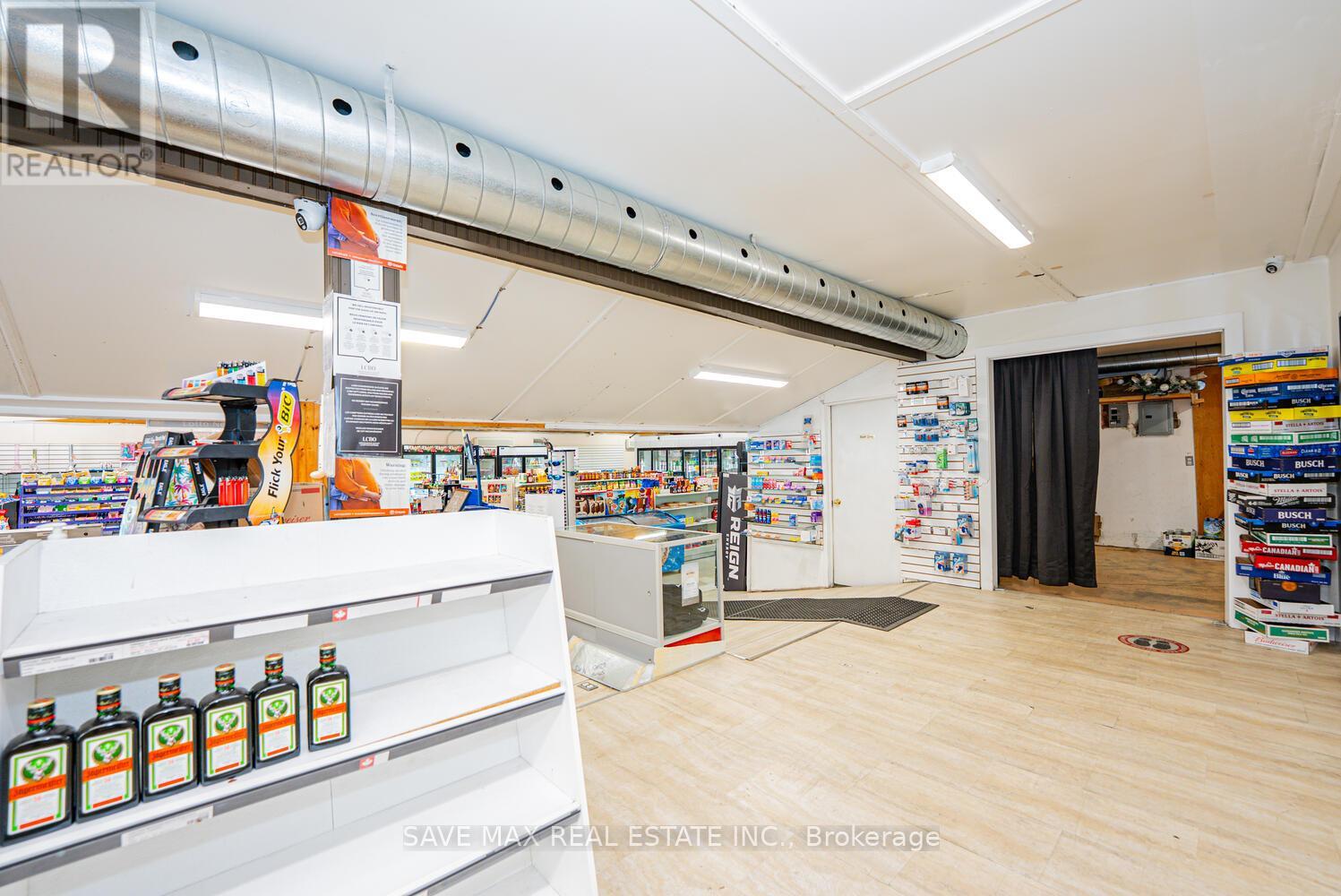 2008 Tiny Beaches Road S, Tiny, Ontario  L0L 1P0 - Photo 12 - S12424511