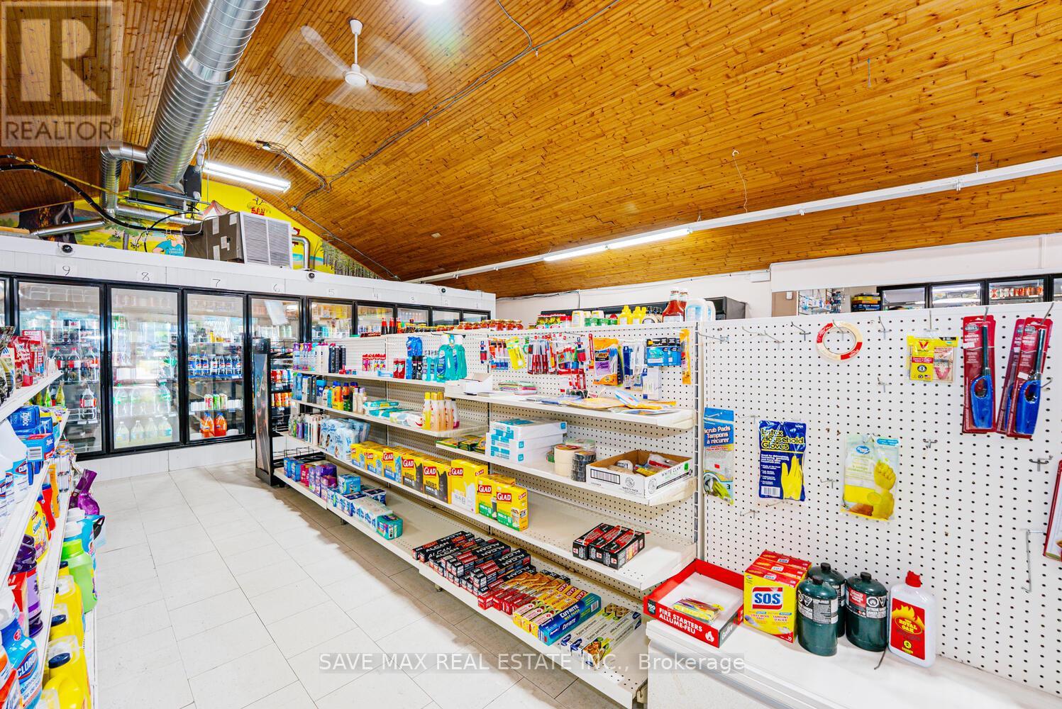 2008 Tiny Beaches Road S, Tiny, Ontario  L0L 1P0 - Photo 17 - S12424511