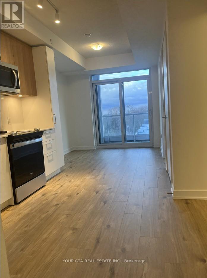 505 - 500 Plains Road E Road, Burlington, Ontario  L7T 2E1 - Photo 4 - W12639838